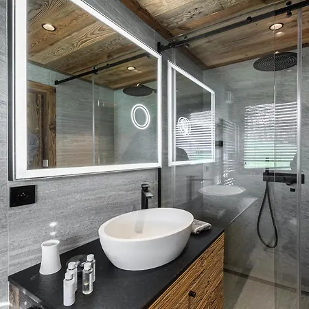 Paradis - Chalets Pour 10 Personnes 004